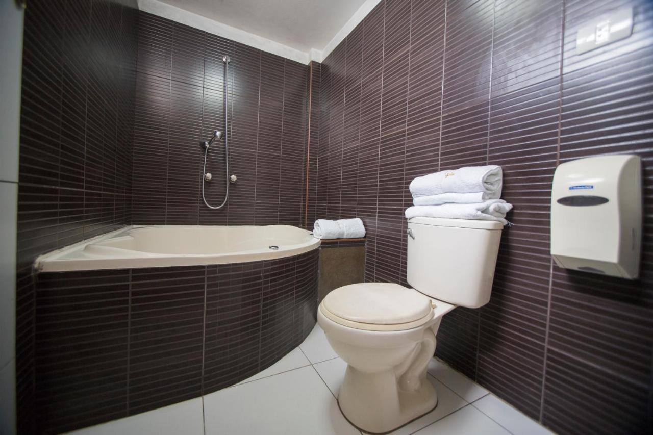 Ayenda El Frayle Hotel Trujillo Ngoại thất bức ảnh